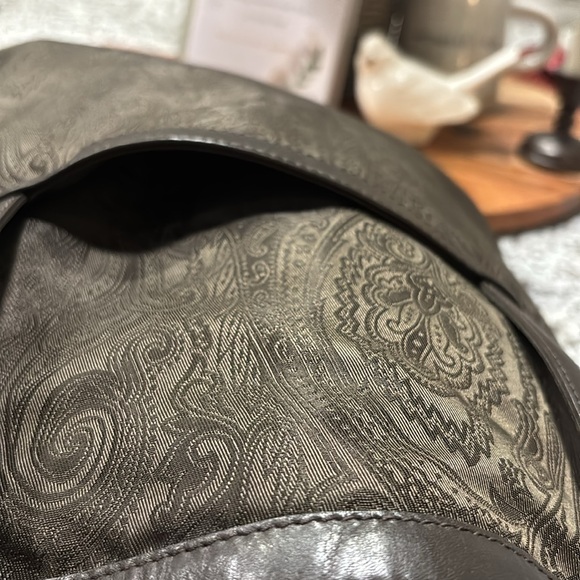 Etro Tote in EUC!!!! Made in Italy! - Picture 5 of 16